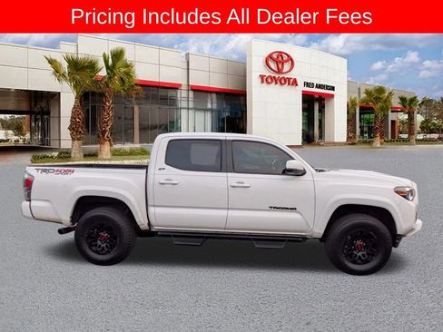 Used 2023 Toyota Tacoma TRD Sport w/ Advanced Technology Package AWD/4WD image 4