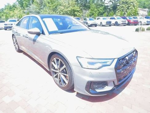 Used 2025 Audi A6 3.0T Premium w/ Black Optic Sport Package AWD/4WD image 5