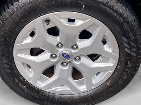 Used 2023 Subaru Forester AWD/4WD image 25