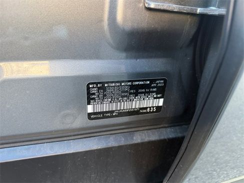 Used 2023 Mitsubishi Outlander ES image 34