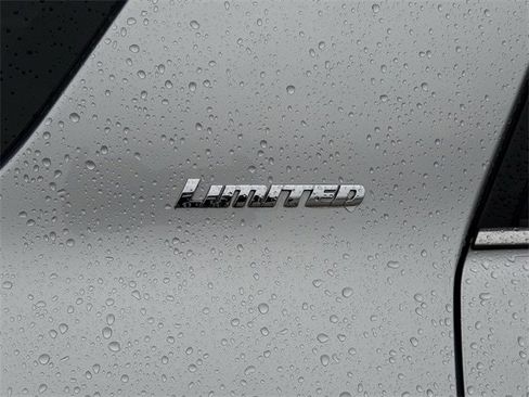 Used 2022 Toyota 4Runner Limited image 9