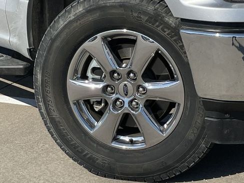 Used 2019 Ford F150 XLT w/ Equipment Group 302A Luxury AWD/4WD image 10