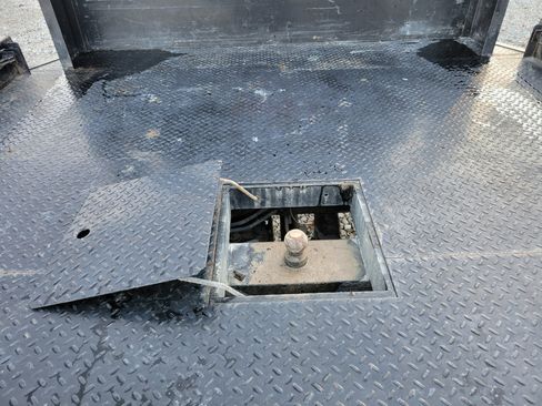 Used 2017 Chevrolet Silverado 3500 LT w/ LT Convenience Package image 10