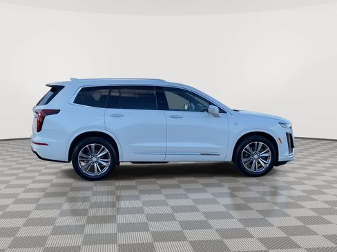 Certified 2024 Cadillac XT6 Premium Luxury w/ LPO, Floor Liner Package image 9