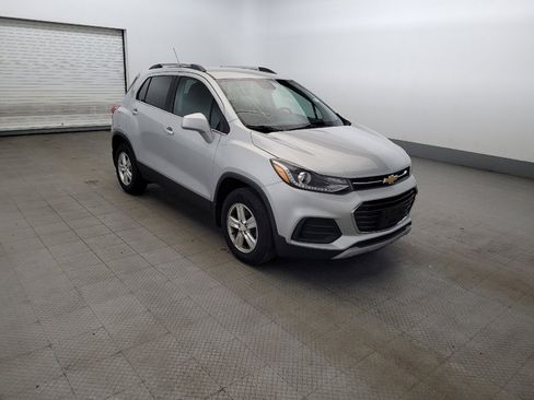 Used 2018 Chevrolet Trax LT w/ Driver Confidence Package AWD/4WD image 13