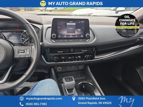 Used 2023 Nissan Rogue SL AWD/4WD image 18