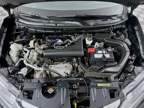 Used 2019 Nissan Rogue S image 27