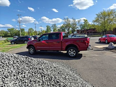 Used 2016 Ford F150 Lariat w/ Equipment Group 502A Luxury AWD/4WD image 9