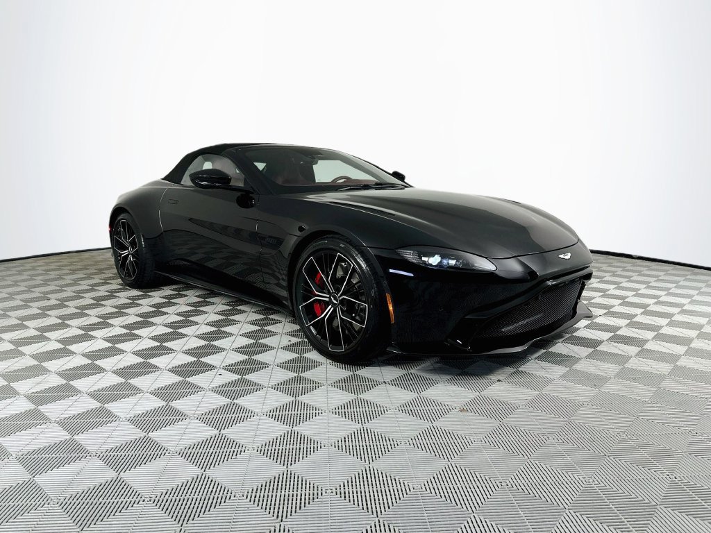 Used 2022 Aston Martin V8 Vantage Roadster RWD image 30