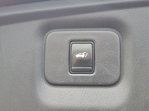 Used 2013 INFINITI JX35 AWD w/ Premium Pkg image 25