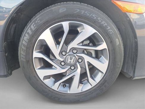 Used 2018 Honda Civic EX image 21
