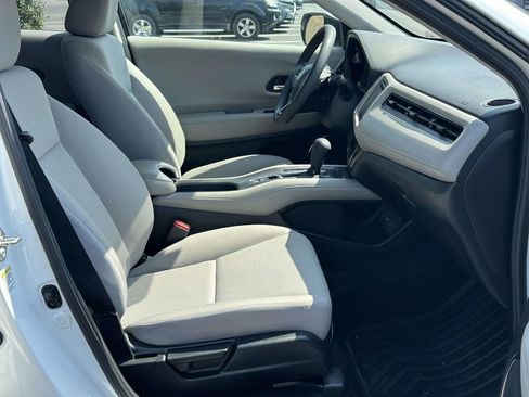 Used 2016 Honda HR-V EX image 6