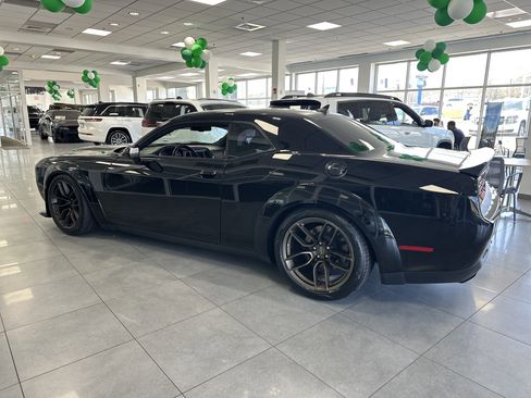 Used 2020 Dodge Challenger SRT Hellcat image 6