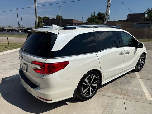 Used 2018 Honda Odyssey Elite image 12