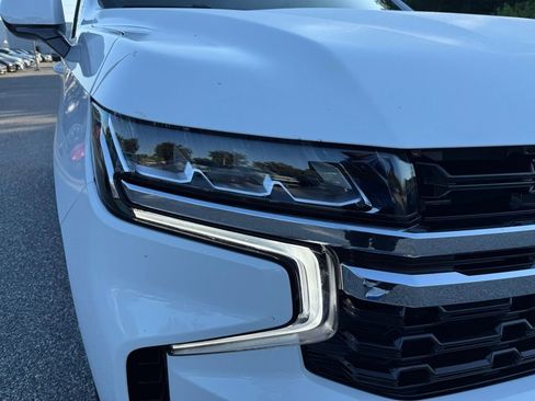 Used 2023 Chevrolet Tahoe LS RWD image 4