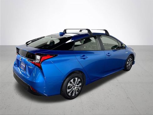 Used 2021 Toyota Prius LE AWD/4WD image 6