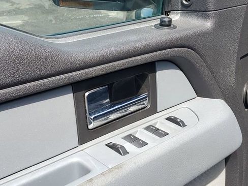 Used 2013 Ford F150 XLT w/ Mid Equipment Group RWD image 20