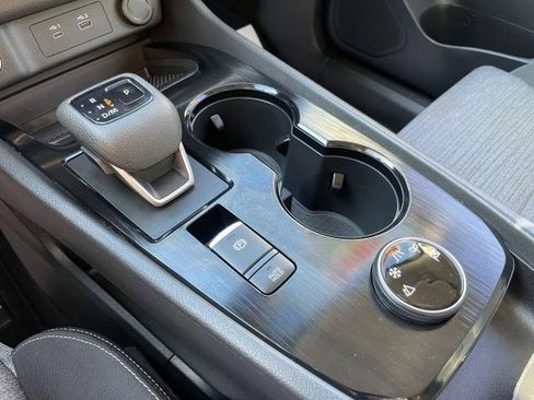 Certified 2023 Nissan Rogue SV image 31