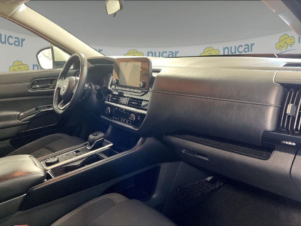 Certified 2024 Nissan Pathfinder SV w/ Lighting Package (N92) AWD/4WD image 14
