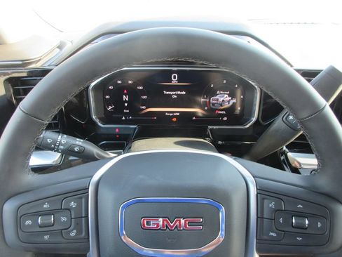 New 2026 GMC Sierra 2500 SLT w/ SLT Convenience Package AWD/4WD image 19