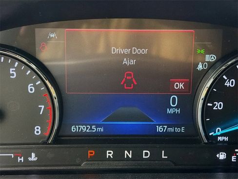 Used 2022 Ford Explorer XLT w/ Equipment Group 202A image 14