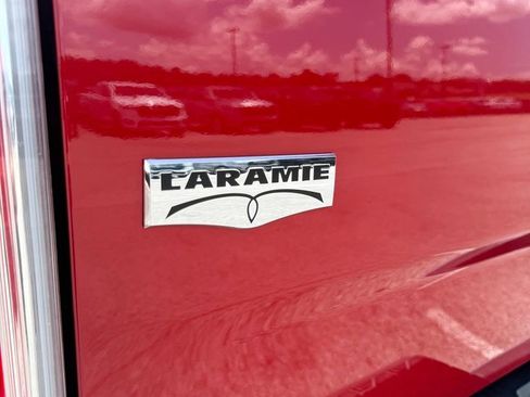 Used 2018 RAM 2500 Laramie AWD/4WD image 6