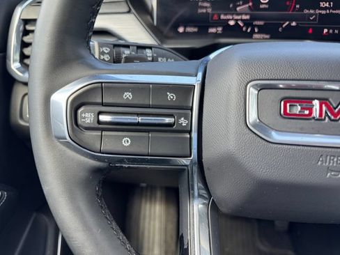Used 2024 GMC Acadia Elevation w/ Luxury Package AWD/4WD image 15