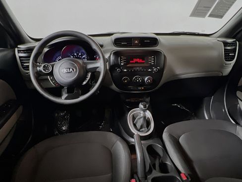 Used 2015 Kia Soul FWD image 27