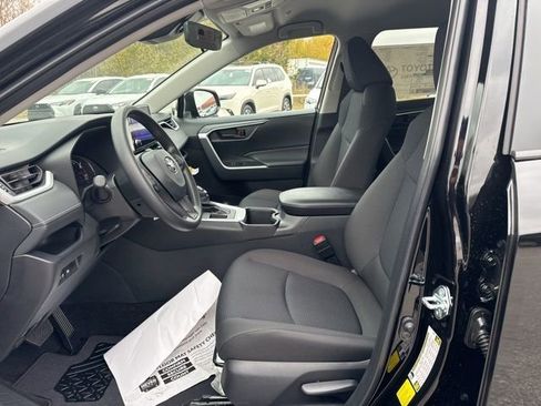 Used 2025 Toyota RAV4 LE image 17