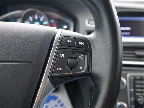 Used 2015 Volvo V60 T5 Premier image 21