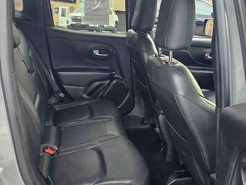 Used 2021 Jeep Renegade Limited image 15