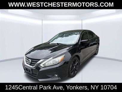 Used 2017 Nissan Altima 2.5 SR w/ Midnight Edition Package