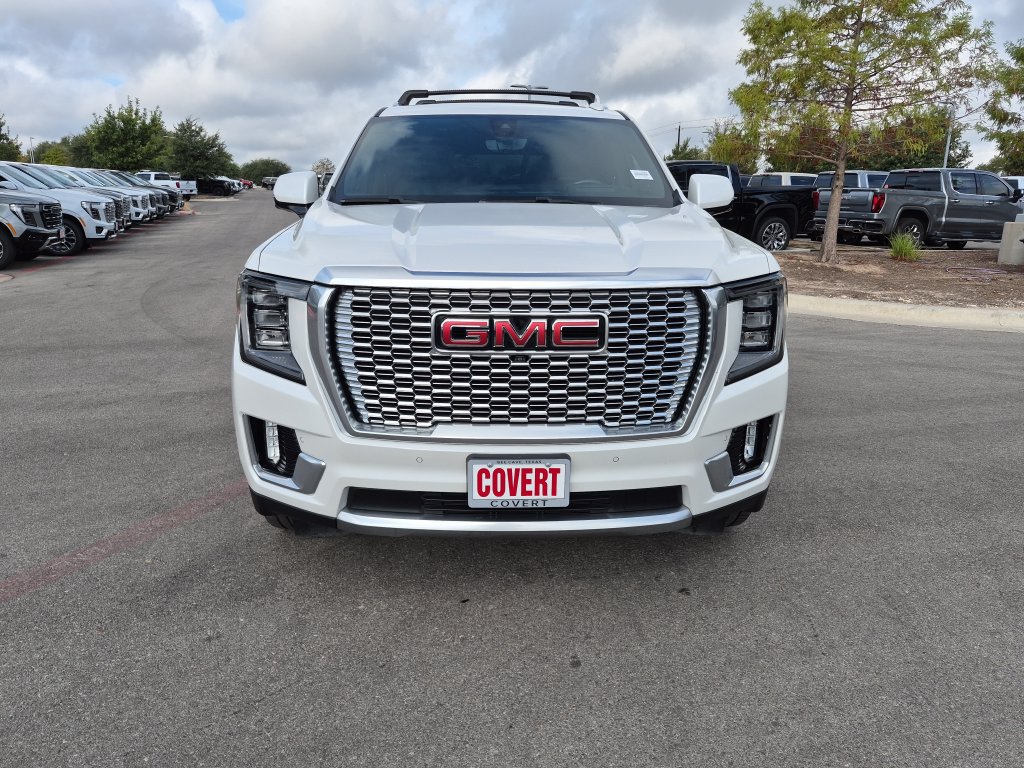 Used 2021 GMC Yukon Denali w/ Denali Premium Package RWD image 2