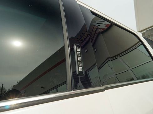 Used 2017 Ford F350 Platinum w/ Platinum Ultimate Package image 11