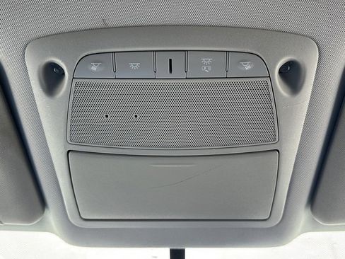 Used 2017 Nissan Rogue S image 36