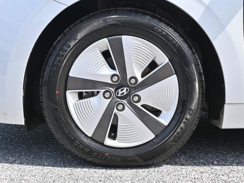 Used 2019 Hyundai Ioniq Blue FWD image 40