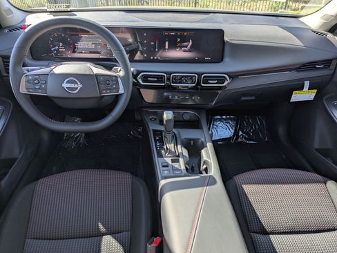 New 2026 Nissan Sentra SR w/ Floor Mat Package image 9