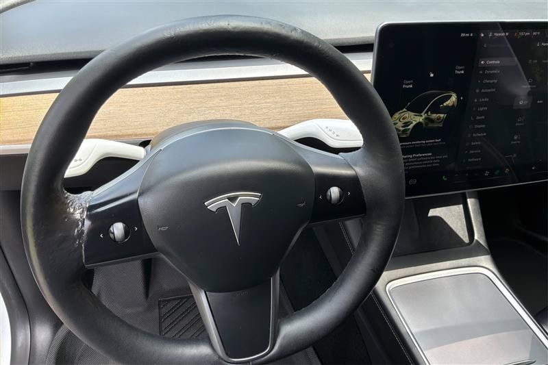 Used 2021 Tesla Model Y 2WD image 17