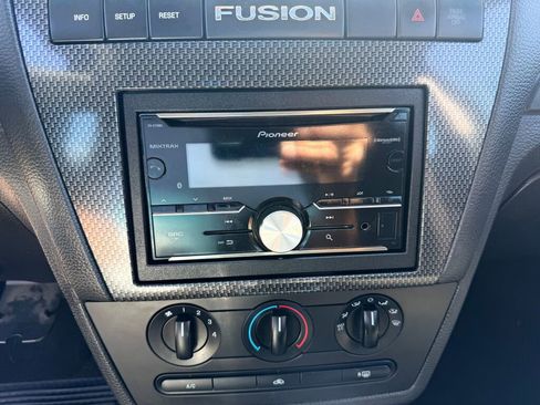 Used 2007 Ford Fusion SE FWD image 12