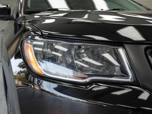 Used 2021 Jeep Compass Latitude w/ Sun and Sound Group image 11