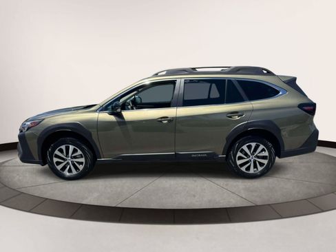Certified 2025 Subaru Outback Premium AWD/4WD image 5