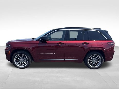 Used 2025 Jeep Grand Cherokee Summit AWD/4WD image 7