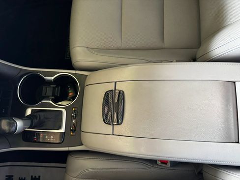 Used 2016 Toyota Highlander Limited image 15