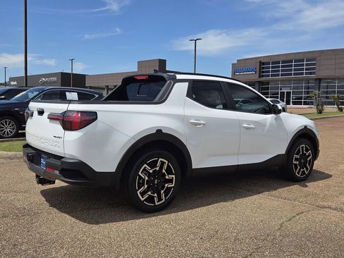 Certified 2025 Hyundai Santa Cruz Limited AWD/4WD image 4