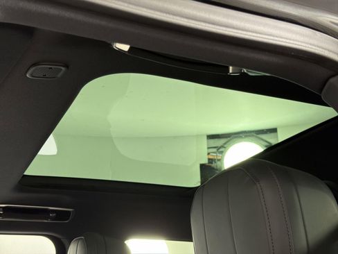 New 2026 Land Rover Range Rover SE image 25