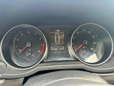 Used 2017 Volkswagen Passat 1.8T R-Line FWD image 34
