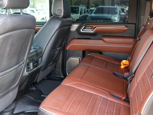 Used 2024 GMC Sierra 2500 Denali Ultimate image 17