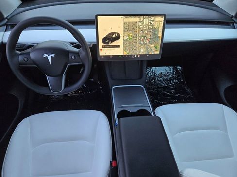 Used 2023 Tesla Model Y Long Range image 14