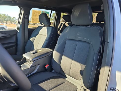 Used 2025 Jeep Grand Cherokee Laredo X w/ Trailer Tow Package image 15