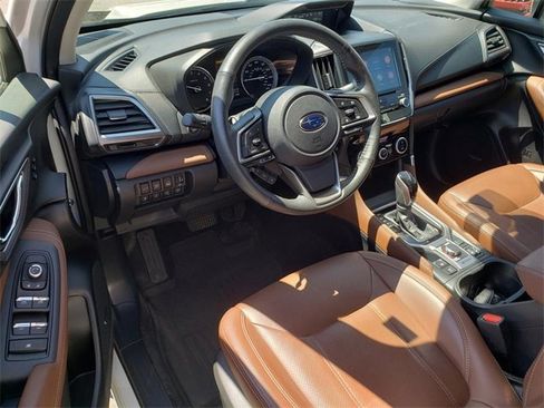 Used 2020 Subaru Forester Touring image 10